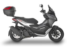 ΣΧΑΡΑ ΒΑΛΙΤΣΑΣ GIVI - SR6711 Aprilia SR GT 125-200 '22-'24 ΣΧΑΡΑ ΒΑΛΙΤΣΑΣ GIVI - SR6711 Aprilia SR GT 125-200 '22-'24