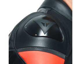 ΜΠΟΥΦΑΝ ΜΗΧΑΝΗΣ DAINESE - Racing 4 Leather black/fluo-red - 