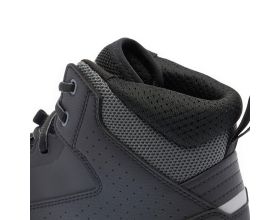 ΜΠΟΤΑΚΙΑ ΜΗΧΑΝΗΣ DAINESE - Suburb Air black/white/iron-gate -  ΜΠΟΤΑΚΙΑ ΜΗΧΑΝΗΣ DAINESE - Suburb Air black/white/iron-gate -