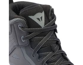 ΜΠΟΤΑΚΙΑ ΜΗΧΑΝΗΣ DAINESE - Suburb Air black/white/iron-gate -  ΜΠΟΤΑΚΙΑ ΜΗΧΑΝΗΣ DAINESE - Suburb Air black/white/iron-gate -