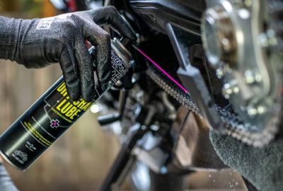 Λίπανση Αλυσίδας Μοτοσυκλέτας: Ο Απόλυτος Οδηγός για Συντήρηση