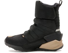 ΜΠΟΤΕΣ ΜΗΧΑΝΗΣ REVIT - Derecho H2O black/sand - 