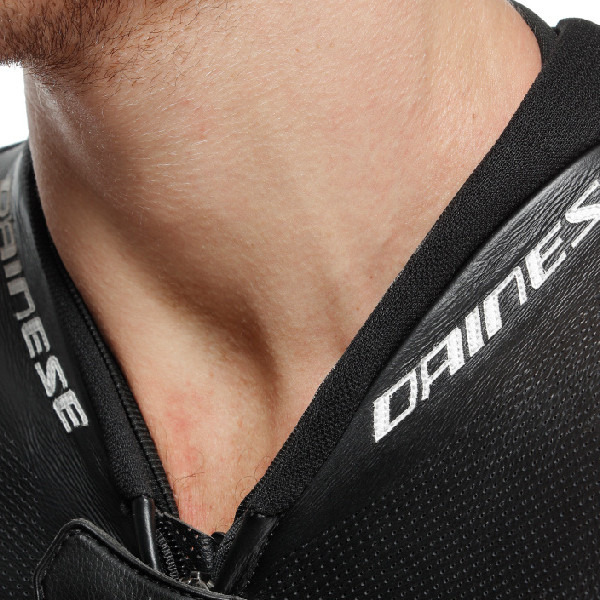 DAINESE - Avro 5 Leather 4