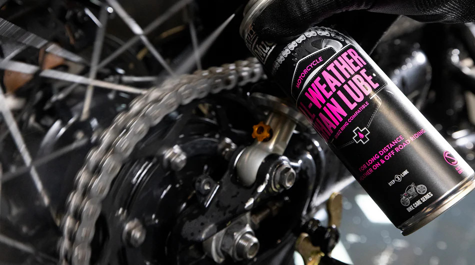 Muc-Off Clean Protect and Lube Kit πλήρες σετ συντήρησης μοτοσυκλέτας