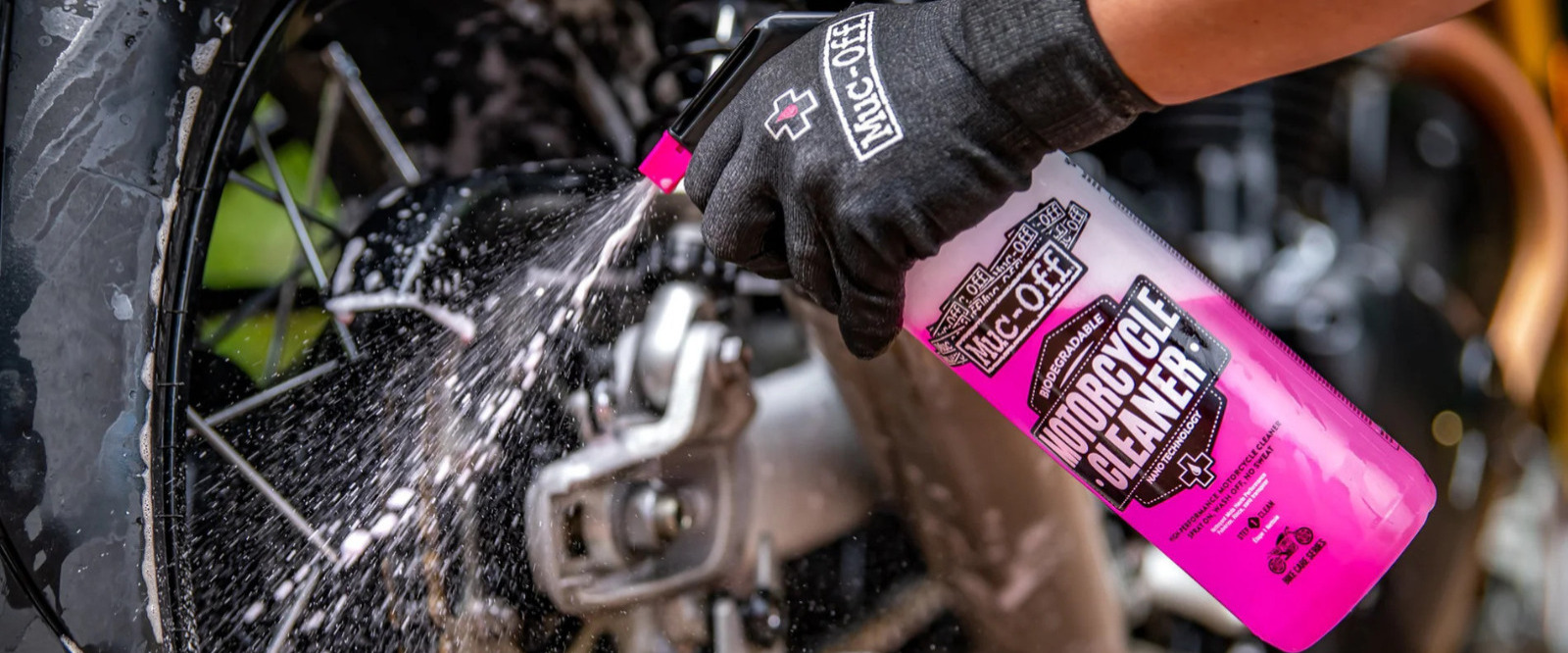 Muc-Off Motorcycle Care Duo Kit σετ καθαρισμού και προστασίας μοτοσυκλέτας